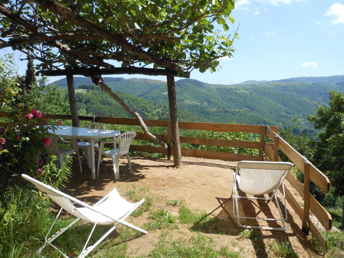 Gite De Chapeleche Les Chataigniers Gluiras Exterior foto